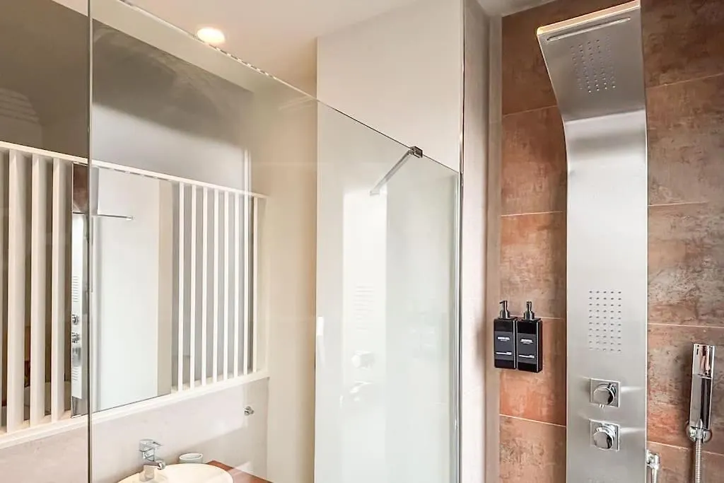 Apartment Central Gem With Stunning Port & Sea Views By Rems Malaga