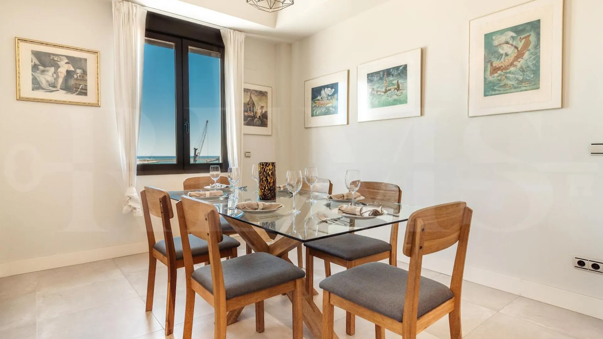 Central Gem With Stunning Port & Sea Views By Rems Malaga