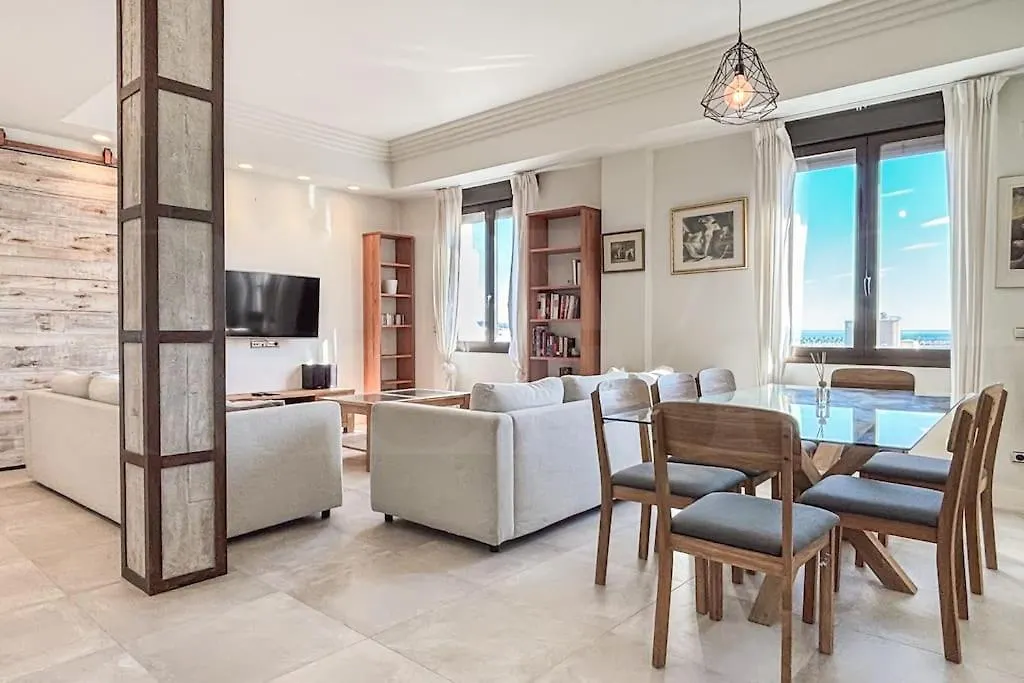 Daire Central Gem With Stunning Port & Sea Views By Rems Málaga