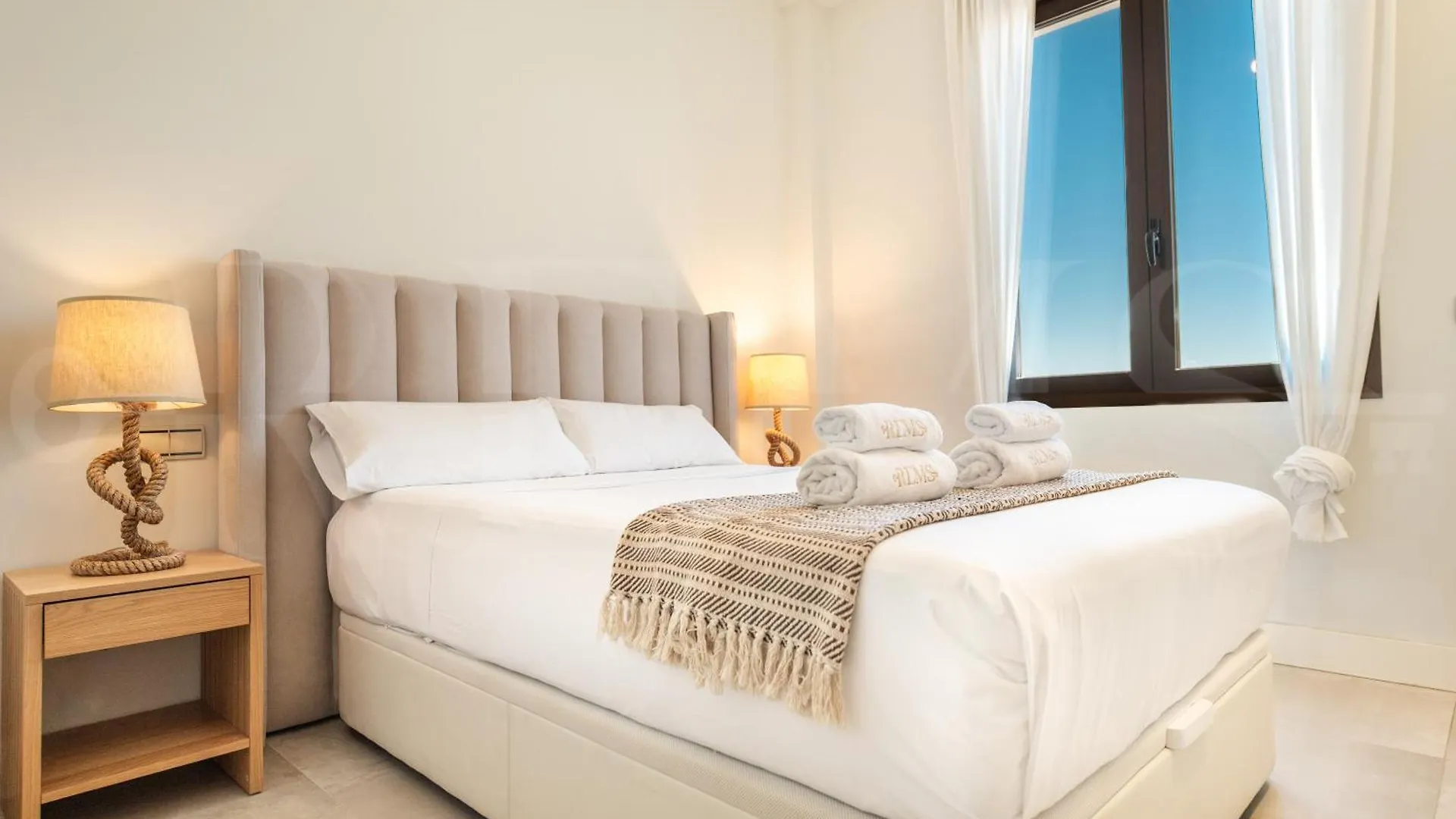 Central Gem With Stunning Port & Sea Views By Rems Málaga 0*,